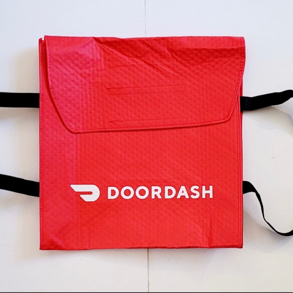 COPY - NWOT Doordash Food Carrier Pizza Bag